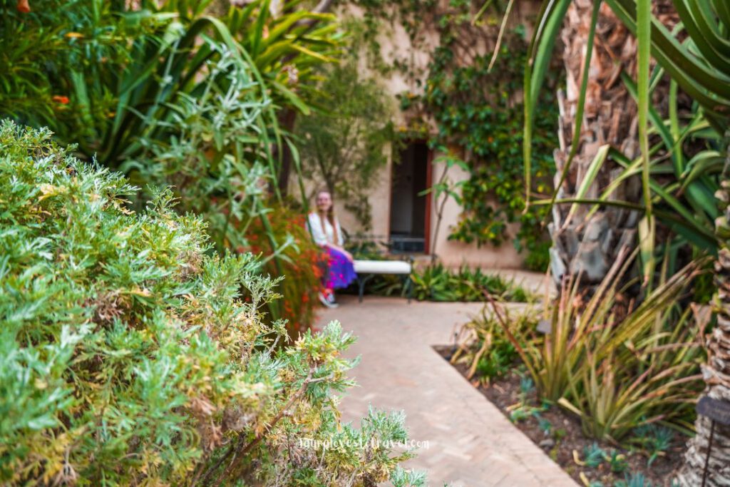 Jardin Secret is een groene oase in het midden van de stad