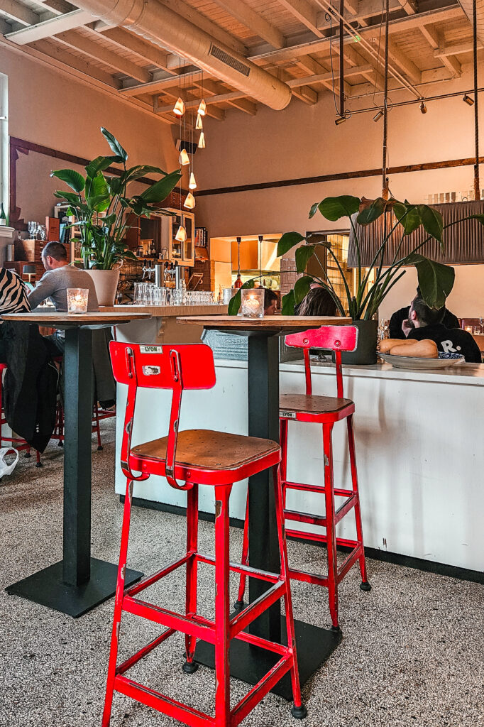 Interieur van het Stomme van Campen restaurant