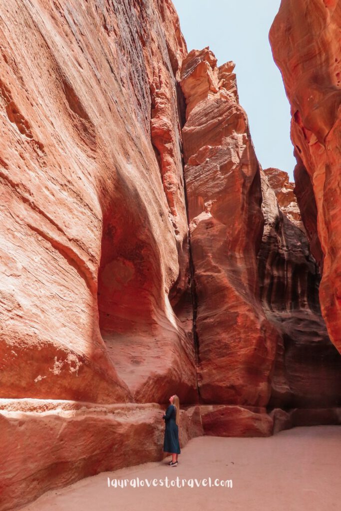 Gorgeous rock formations in Petra, Jordan