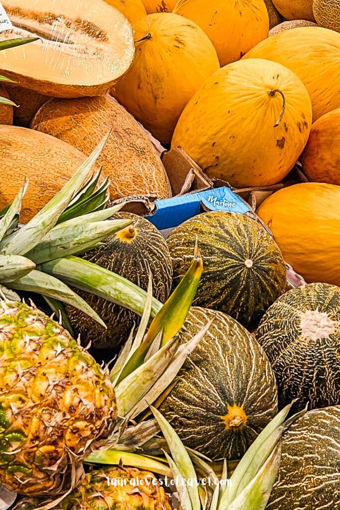 Fruit stall in Aït Ben Haddou